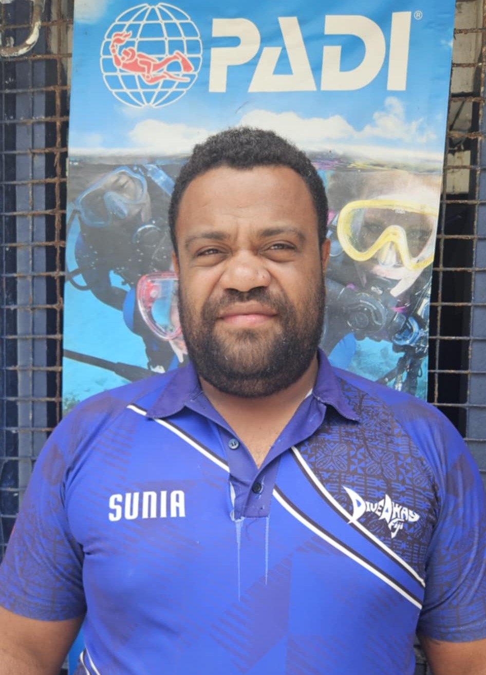 Sunia- Divemaster