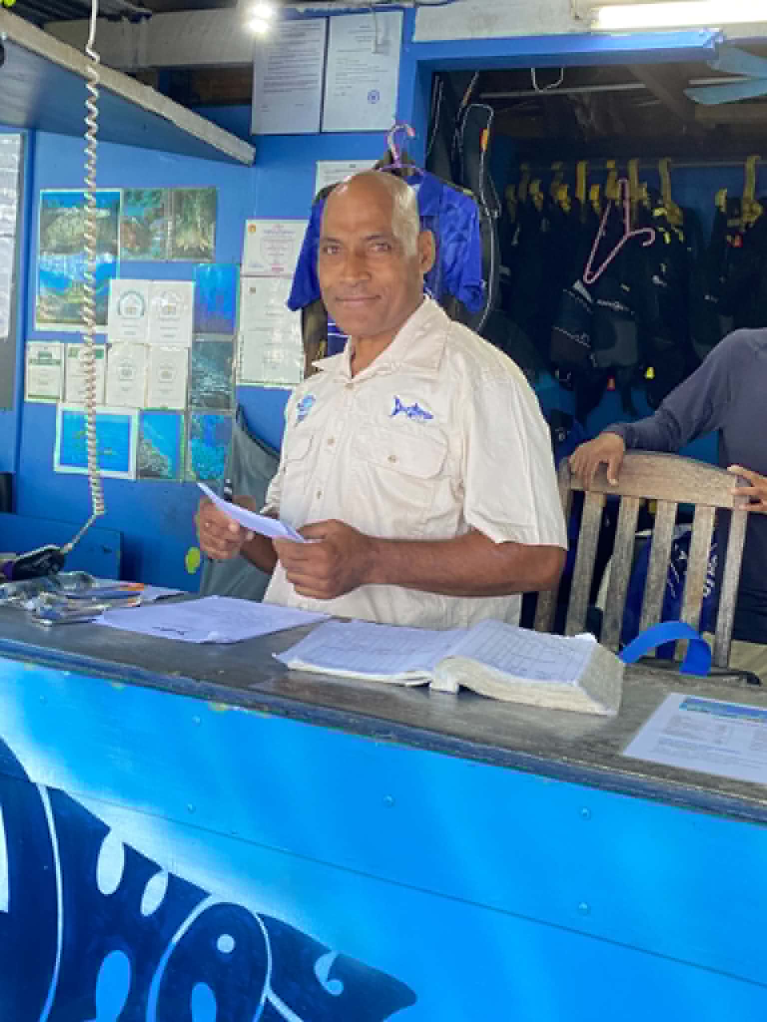 Alfie - Hideaway office Bookings & information (Dive master)